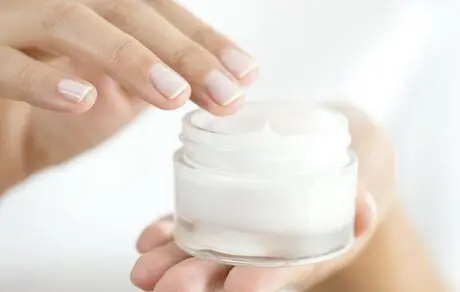 برای تهیه ی بهترین مرطوب کننده پوست خشک، چقدر هزینه کنیم ؟