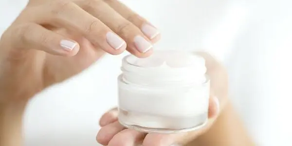 برای تهیه ی بهترین مرطوب کننده پوست خشک، چقدر هزینه کنیم ؟