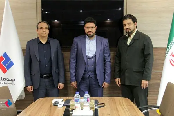  مدیرعامل بیمه ملت با فرزند سپهبد شهید، صیاد شیرازی دیدار کرد