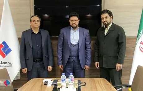  مدیرعامل بیمه ملت با فرزند سپهبد شهید، صیاد شیرازی دیدار کرد