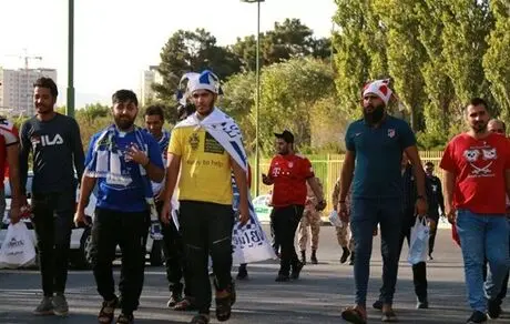 ورود هواداران استقلال و پرسپولیس به ورزشگاه + عکس