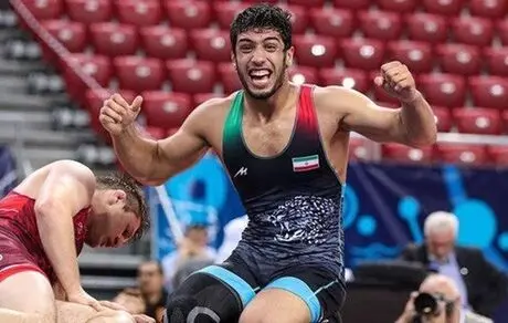 یوسفی: طوری کشتی گرفتم داوران طلا را از چنگم درنیاورند