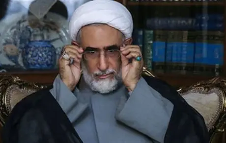 رسول منتجب‌نیا: مصباح یزدی را با جت فالکون از این استان به آن استان می‌بردند!