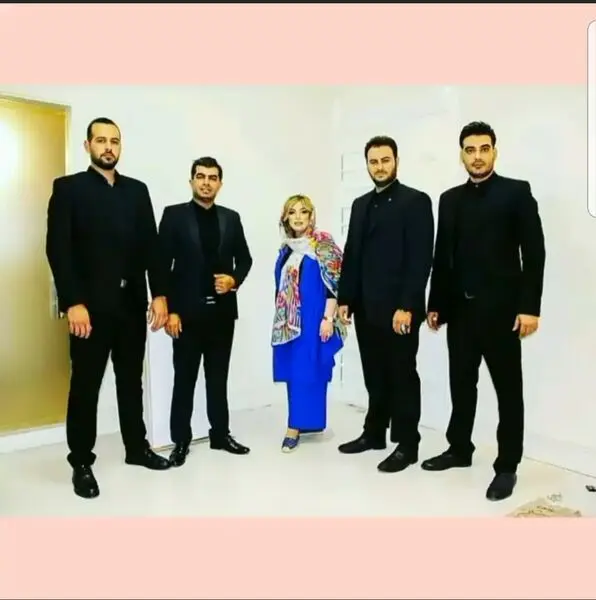 نیوشا ضیغمی و چهاربادیگاردش + عکس