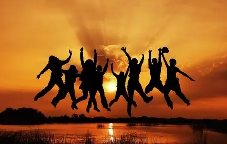 مجردها شادترند یا متاهل ها؟