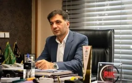 عضو هیات مدیره استقلال: تمامی قراردادها را آجورلو بسته و ما خبر نداشتیم! 