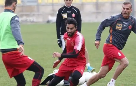پرسپولیسی‌ها در درفشی‌فر تمرین کردند