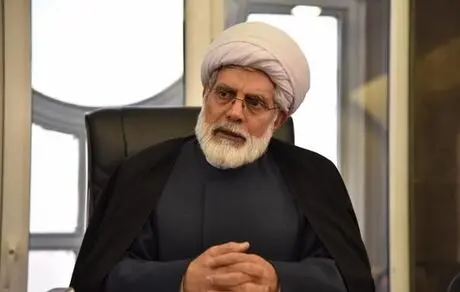 وعده برخی مراجع برای گفتگو با رهبری درباره حصر موسوی و کروبی/کدام چهره اصولگرا رابط بین اصلاح‌طلبان و رهبری است؟