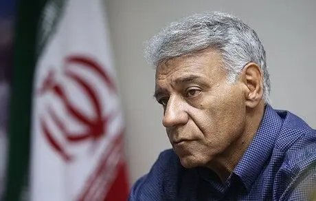 گل‌محمدی مربی باتفکری است که نباید به راحتی از دستش داد