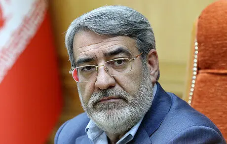 رحمانی‌فضلی باید پاسخگوی پیامدهای اجرای طرح افزایش قیمت بنزین باشد