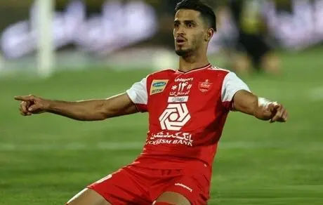 آبی پاکی آقای گل روی دست پرسپولیسی ها