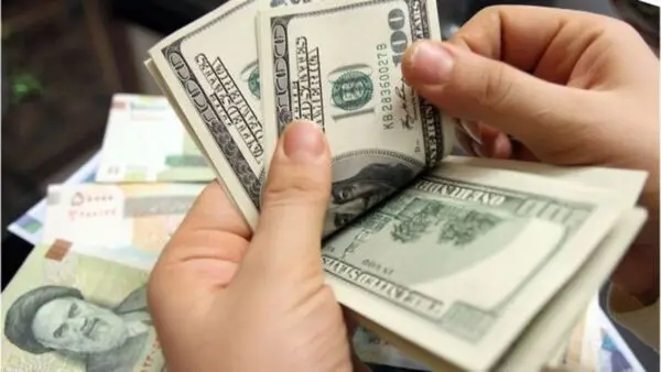 دلار ۲۳۲ هزار تومانی و تورم ۱۱۷ درصدی؛ تصویر تازه‌ای از سقوط قدرت خرید مردم ایران! 