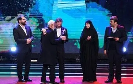 مثل خیلی از چیزهای دیگر، مردم علاقه‌شان به جشنواره فیلم فجر را از دست داده‌اند