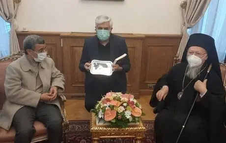 احمدی نژاد: آقای خاتمی استاد من هم هستند! 
