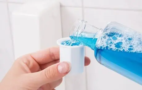 خطر پنهان استفاده از دهانشویه برای سلامتی