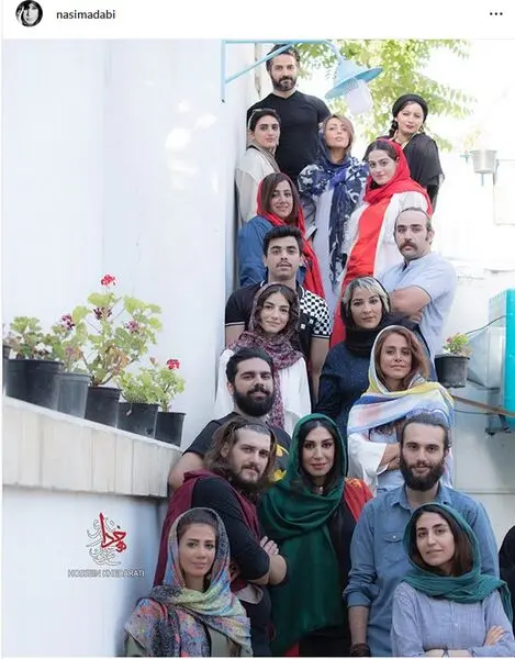 نسیم ادبی در ظهر جمعه + عکی