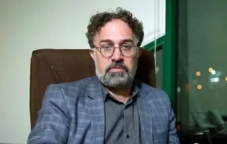 خلع هویت سیاسی