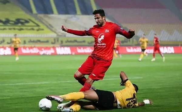 مدافع تراکتور: صحبت در مورد قهرمانی زود است