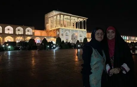  مژده لواسانی در میدان امام اصفهان  + عکس