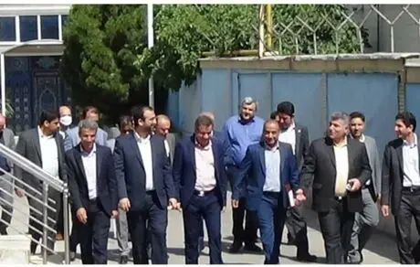 همه در خدمت افزایش فروش باشند