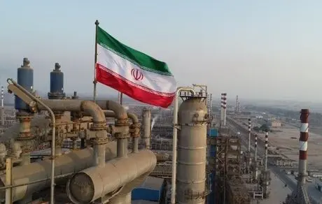 نفت را به‌ قیمتی می‌فروشیم که انگار مال‌ دزدی است!