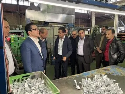 بازدید مدیران ارشد بانک صنعت و معدن از شش طرح بزرگ صنعتی در استان مرکزی