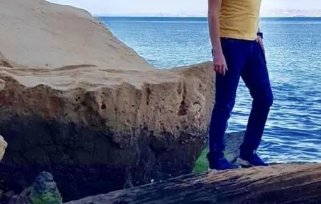 پویا امینی در لب دریا + عکس