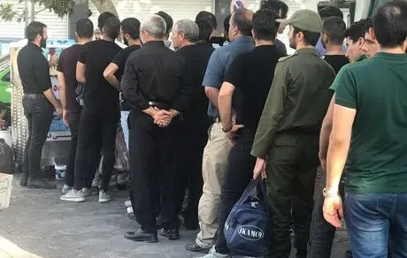 صف بستنی نذری در تهران +عکس 