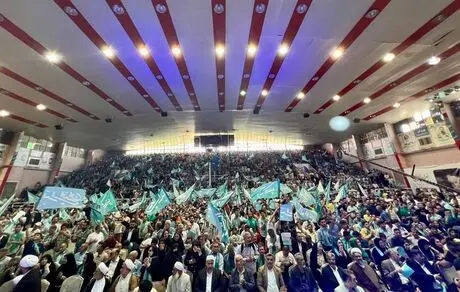 پزشکیان در مشهد: کسانی که با صندوق قهر می‌کنند، به اقلیت رای می‌دهند/ سرمایه کشور علاوه بر موشک و پهپاد، مردم هستند + ویدیو