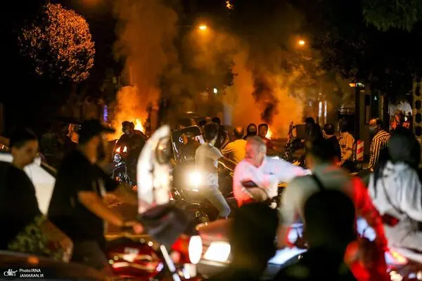 میرحسین موسوی: طی یک همه پرسی، باید تغییر یا تدوین قانون اساسی را در دستور کار قرار داد
