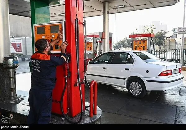 نرخ سوم بنزین ۷۵۰۰ تومان است!