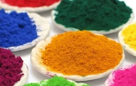 ۷ افزودنی غذایی که باید از آن‌ها پرهیز کرد 