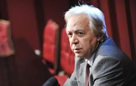 با تورم ۵۰ درصد، دلار به ۴۲ هزار تومان می‌رسد