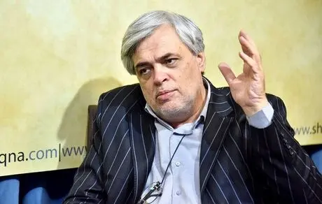محمد مهاجری گفت: به دشمن بهانه می‌دهید برای حمله کردن! 