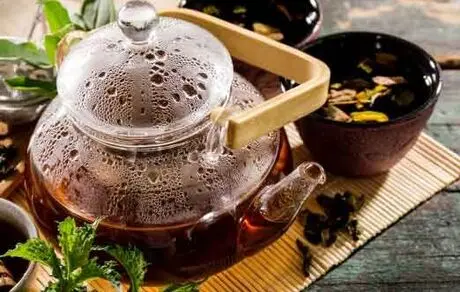 فواید شگفت‌انگیز میخک؛ از تقویت مغز تا باروری