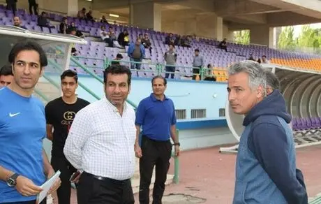 مومنی : از مدیرعامل استقلال دلخورم 