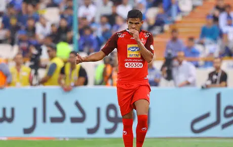 
حرکت فوق جنجالی مهاجم پرسپولیس علیه استقلالی‌ها +عکس