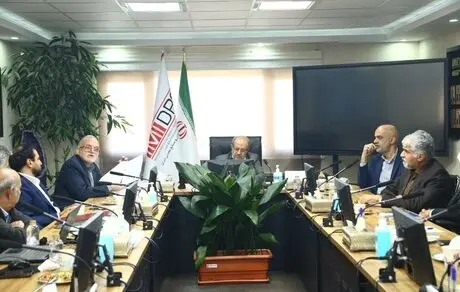 تاکید جعفری بر اولویت های سه گانه «گل گهر» 