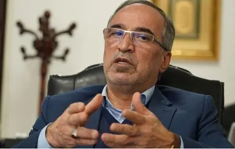 آشتیانی: ابقای مدیران استقلال و پرسپولیس برای پاسخگویی بهترین کار بود/ قربان‌زاده روی وظایف اقتصادی‌اش تمرکز کند