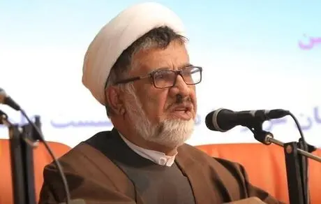جای یک منتقد در زندان نیست، در صدا و سیماست