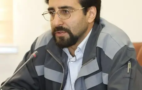 مجوز بدهند، برای تمام کارگران گل‌گهر ‌و گروه‌های اولویت‌دارِ سیرجان واکسن کرونا خریداری می‌کنیم