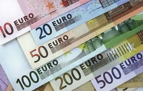 قیمت یورو امروز ۳ دی ۱۴۰۴ | آخرین نرخ یورو در بازار آزاد و صرافی‌ها