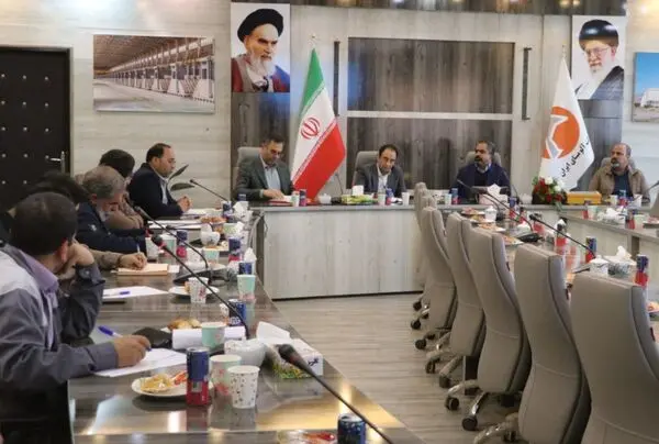 برگزاری نشست صمیمی مدیر عامل و تعدادی از معاونین و مدیران با همکاران گرامی شاغل در شرکت آلومینای ایران به مناسبت ۱۲ آذر ، گرامیداشت روز جهانی معلولان