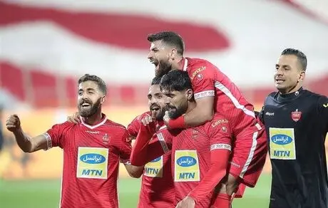 مورایس: داوری در ایران سخت است/ فدراسیون برای ورود VAR به فوتبال ایران برنامه‌ریزی کند