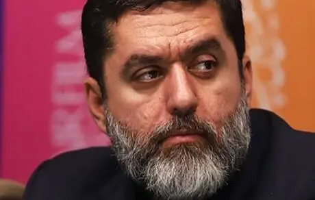 انتقاد تند محمود رضوی از رامبد جوان به دلیل انصراف از ساخت «خندوانه»