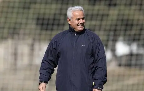 پیوس: حتی یک امتیاز می‌تواند قهرمانی پرسپولیس را به خطر بیندازد