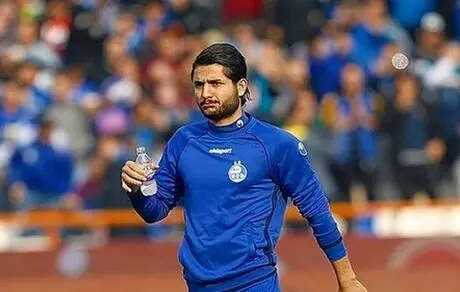 عارف غلامی ایران را ترک کرد