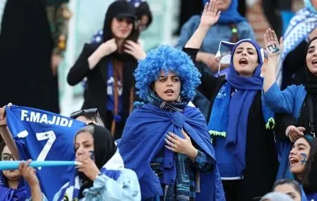 دیدار استقلال و ملوان با ۳۰ درصد تماشاگر/ بانوان مجوز نگرفتند