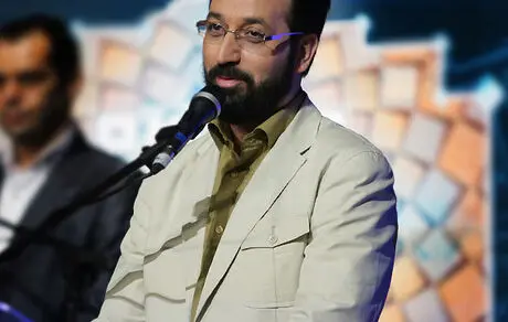 مجری معروف داغدار شد