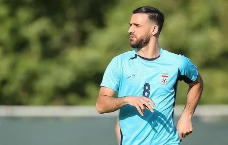 نوراللهی در شباب الاهلی می‌ماند